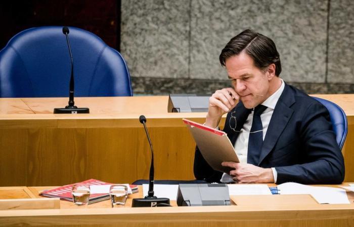 Der scheidende niederländische Premierminister Mark Rutte während einer Debatte im Senat über das Corona-Virus, Den Haag. Foto: epa/Bart Maat