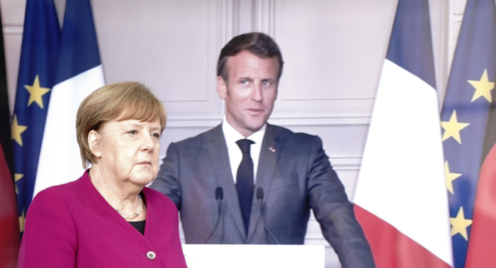 Bundeskanzlerin Angela Merkel (CDU), kommt nach einer gemeinsamen Videokonferenz zu eine Pressekonferenz mit Frankreichs Präsident Emmanuel Macron (per Video zugeschaltet). Ein Thema war die Corona-Pandemie und ... Foto: Kay Nietfeld/dpa-pool/dpa