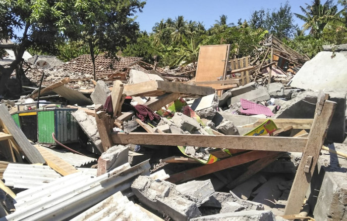 Zerstörte Häuser auf Lombok. Foto: epa/Efe/str