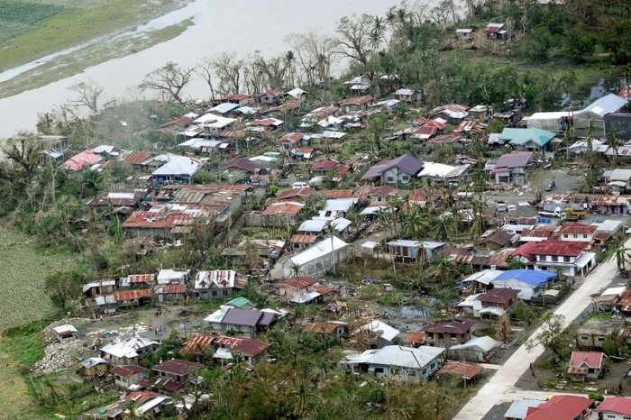 Schwere Sturmschäden auf den Philippinen. Foto: epa/Karl Norman Alonzo