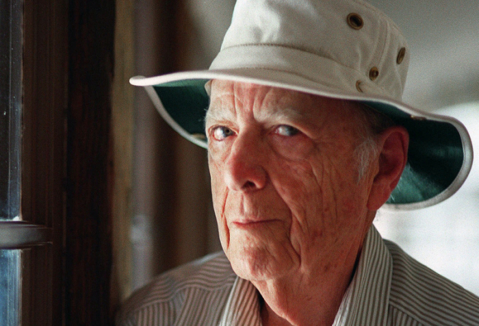 Das Foto zeigt Herman Wouk, Bestseller-Autor aus den USA. Wouk ist am 17.05.2019, im Alter von 103 Jahren am frühen Morgen verstorben. Foto: Douglas L Benc Jr/Ap/dpa