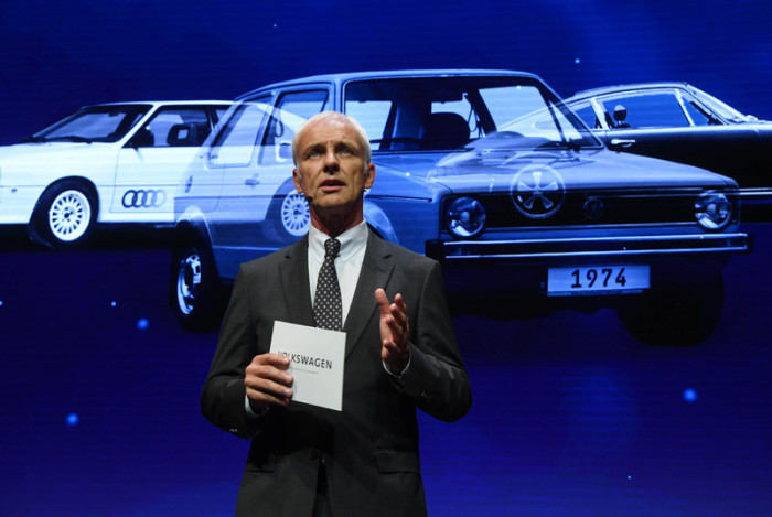  VW will ein batteriebetriebenes Auto in Golf-Größe vorstellen. Im Bild Matthias Müller, Vorstandsvorsitzender der Volkswagen AG. Foto: epa/Uli Deck