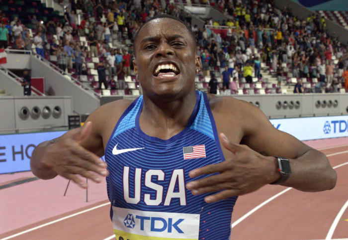 Der US-Amerikaner Christian Coleman feiert nach seinem Sieg im 100-m-Finale der Männer. Foto: epa/Valdrin Xhemaj