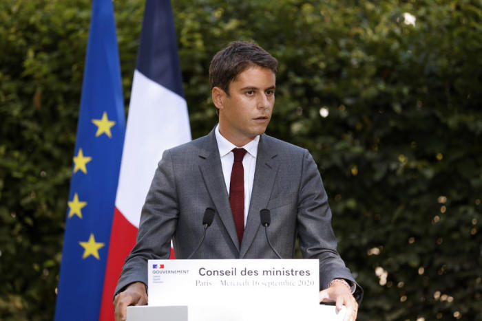 Der Sprecher der französischen Regierung, Gabriel Attal, spricht während einer Pressekonferenz. Foto: epa/Yoan Valat / Pool