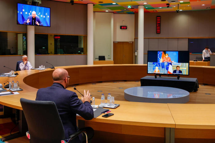 Der Präsident des Europäischen Rates Charles Michel trifft vor einem EU-Gipfel mit mehreren Staats- und Regierungschefs zusammen. Foto: epa/Olivier Matthys