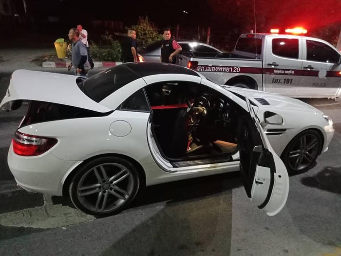 Zwei Luxusfahrzeuge waren bei der wilden Verfolgungsjagd durch die Stadt beteiligt. Foto: Pattaya Update News