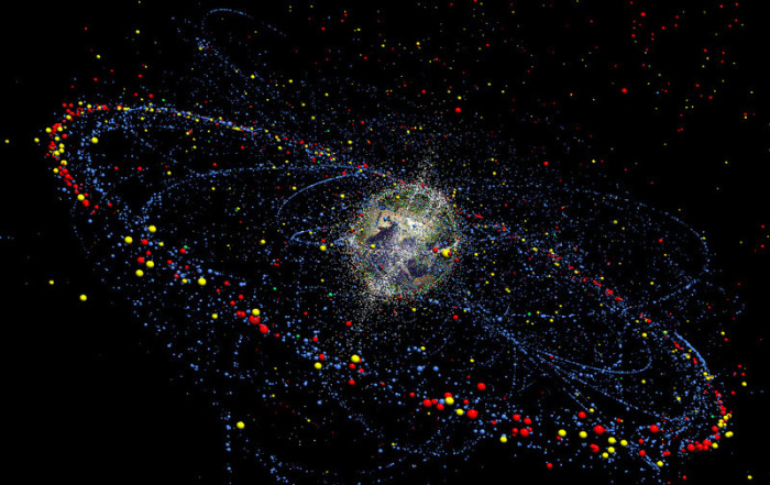 Ein für die Europäische Raumfahrtbehörde ESA erarbeitetes Simulationsmodell, das die Verteilung und Bewegung des Weltraummülls heute und in Zukunft darstellt. Foto: dpa/TU Braunschweig