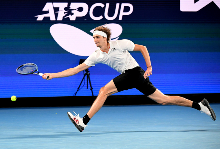 ATP Cup, Einzel, Herren, Halbfinale, Zverev (Deutschland) - Medwedew (Russland): Alexander Zverev in Aktion. Foto: Dave Hunt/Aap/dpa