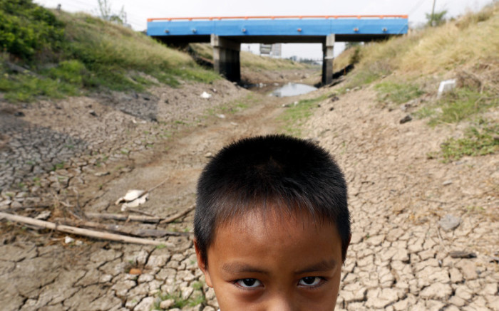 Das Wetterphänomen El Niño - China öffnet Staudamm