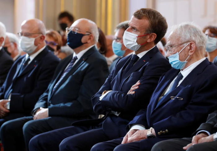 Der französische Präsident Emmanuel Macron nimmt an einer Zeremonie zum Gedenken an die Harkis teil, Algerier, die der französischen Armee im algerischen Unabhängigkeitskrieg geholfen haben. Foto: epa/Gonzalo Fuentes