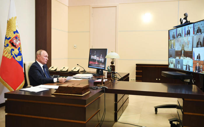 Der russische Präsident Wladimir Putin nimmt an einem online Regierungstreffen teil. Foto: epa/Alexei Nikolskij / Sputnik /kreml
