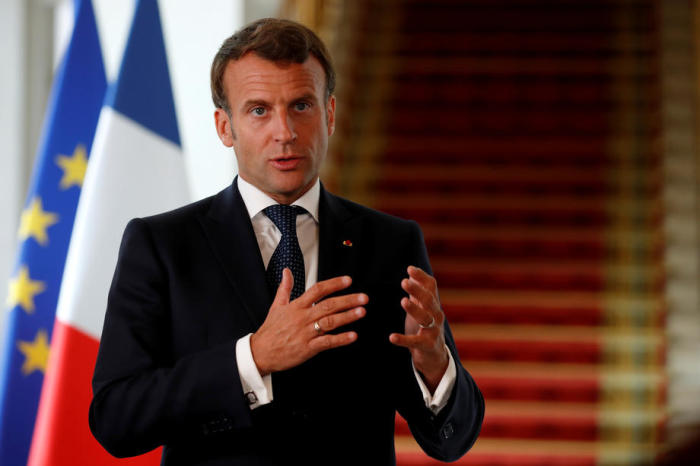 Der französische Präsident Emmanuel Macron nach einer Videokonferenz im Elysee-Palast. Foto: epa/Gonzalo Fuentes