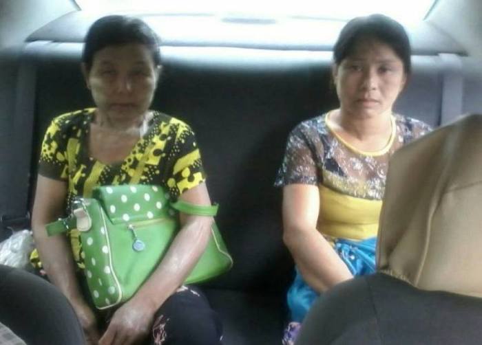 Brachen im Gerichtssaal in Tränen aus, als ihre mordverdächtigen Söhne in Ketten vorgeführt wurden: die burmesischen Mütter Phyu Shwe und Myint Thein.