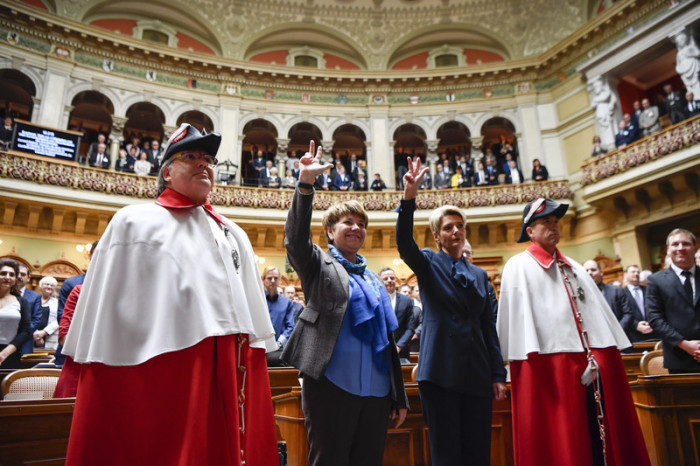 Der Schweizer Bundesrat wählt neue Räte. Foto: epa/Anthony Anex