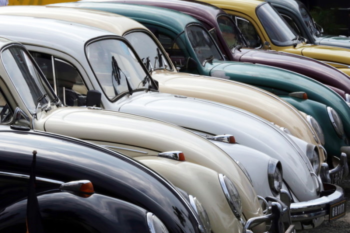 Im Auftrag der Nazis entwarf Ferdinand Porsche den später «Käfer» getauften Volkswagen. Vor 80 Jahren nickte der Auto-Reichsverband den Prototypen ab. Foto: epa/M.A.Pushpa Kumara
