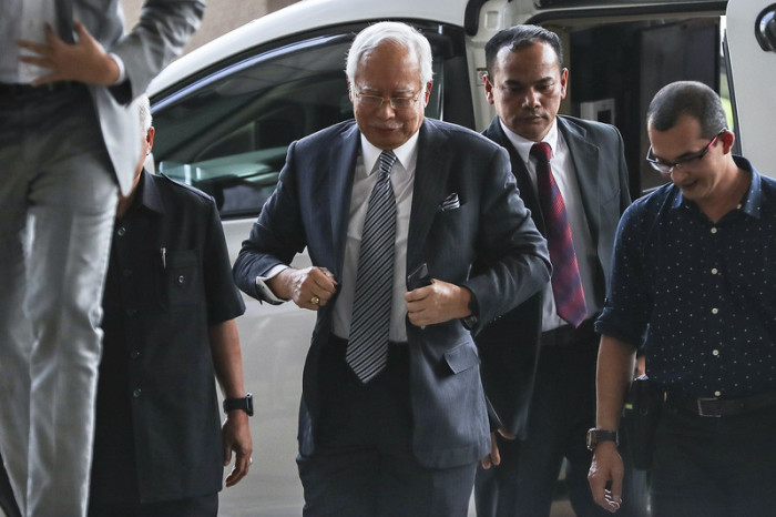 Ehemaliger Ministerpräsident von Malaysia, Najib Razak (C). Foto: epa/Fazry Ismail
