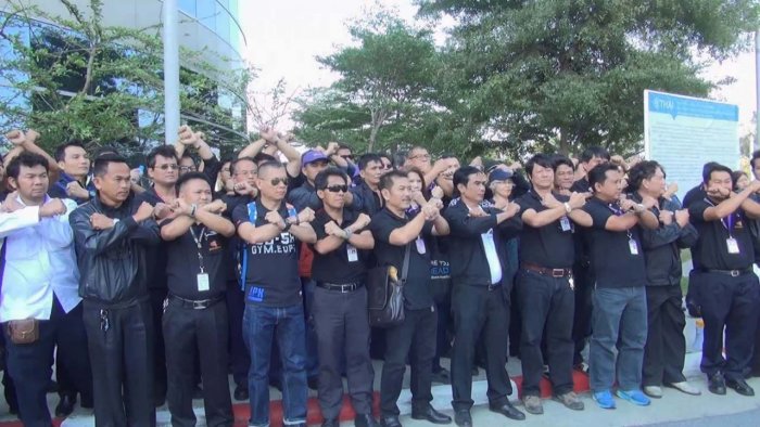 Mitarbeiter von Thai Airways International rufen zur „Anti-Korruptions-Kampagne der Freiwilligen“ auf. Foto: The Nation
