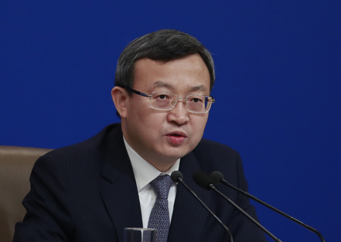 Chinas Vizehandelsminister Wang Shouwen. Foto: epa/How Hwee Young