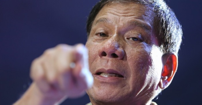 Wie die USA mit Trump haben die Philippinen einen unkonventionellen Präsidentschaftskandidaten: Duterte kokettiert mit seinem Image als Killer und punktet mit Gossensprache. Foto: epa/Mark R. Cristino