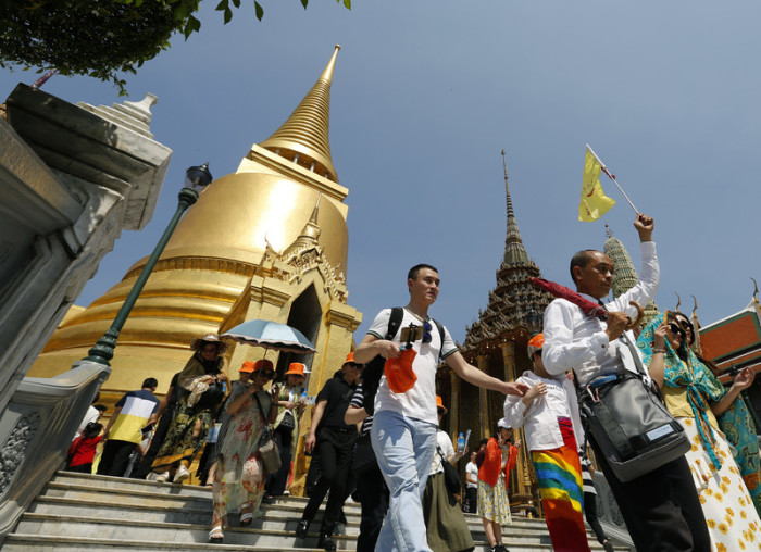 3,2 Millionen Besucher sollen im April nach Thailand gereist sein und dem Land Einnahmen in Höhe von 164 Milliarden Baht (+ 3,9%) beschert haben. Foto: epa/Narong Sangnak	