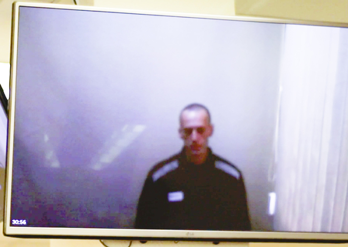 Das vom Babuskinsky Bezirksgericht zur Verfügung gestellte Videostandbild zeigt den russischen Oppositionsführer Alexej Nawalny auf einem TV-Bildschirm während einer Anhörung. Foto: Uncredited/Babuskinsky District Court/dpa