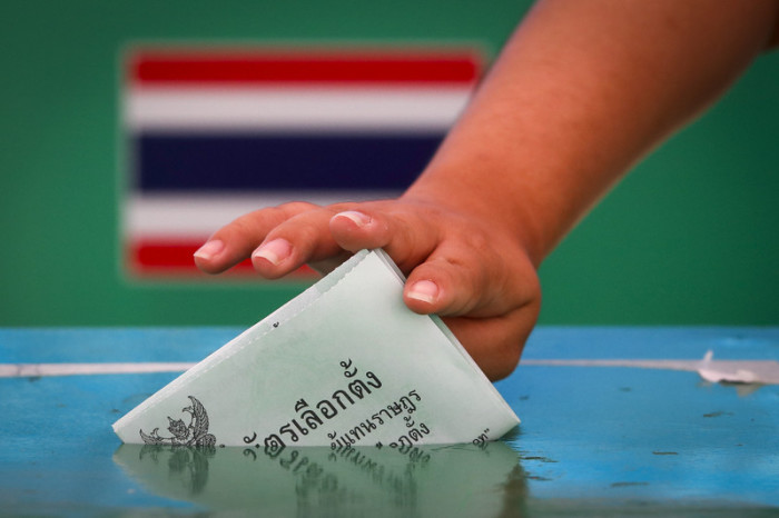 Auch wenn der Stimmenkauf gesetzlich verboten ist, genießt er in Thailand eine lange Tradition. Foto: epa/Diego Azubel