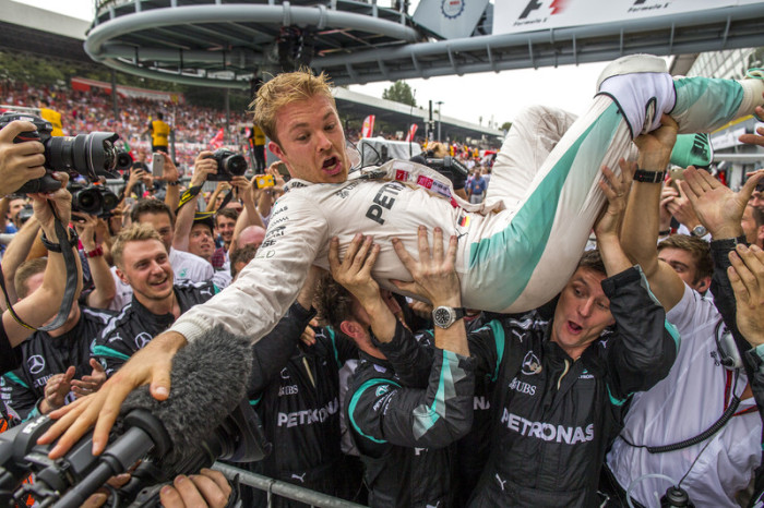  Nico Rosberg will in Singapur endlich wieder auf's Podium. Foto: epa/Srdjan Suki
