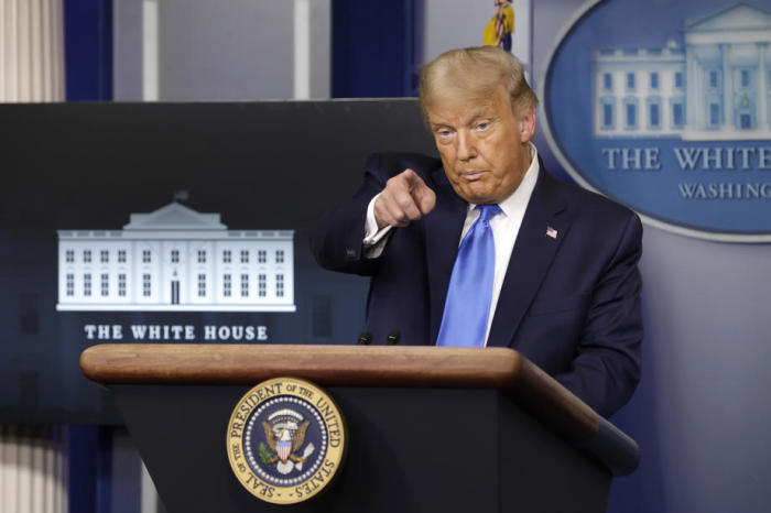 US-Präsident Donald J. Trump spricht während einer Pressekonferenz im Brady Press Briefing Room des Weißen Hauses in Washington DC. Foto: epa/Yuri Gripas / Pool