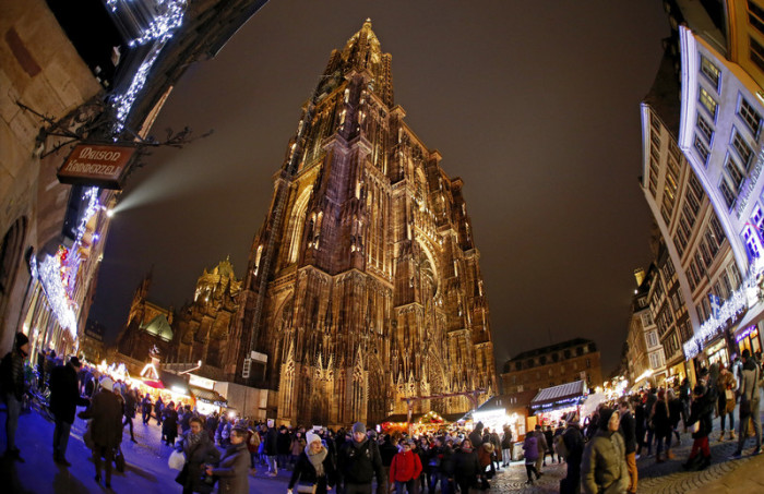 Straßburger Weihnachtsmarkt. Foto: epa/Ronald Wittek