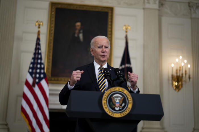 10 Der US-Präsident Joe Biden spricht vor der Unterzeichnung einer Executive Order zur Wirtschaft. Foto: epa/Doug Mills