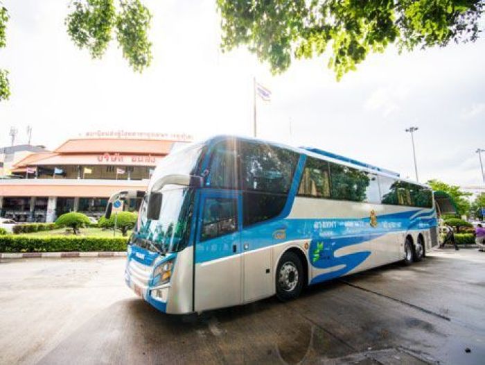 Ab Montag dürfen Ausländer wieder die Fernbusse der staatlichen Transport Company nutzen. Foto: Transport Co., Ltd.