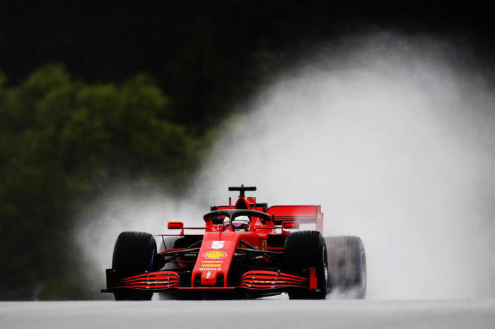 Der deutsche Formel-1-Pilot Sebastian Vettel von der Scuderia Ferrari im Einsatz beim Qualifying zum Großen Preis der Steiermark der Formel 1 in Spielberg. Foto: epa/Mark Thompson