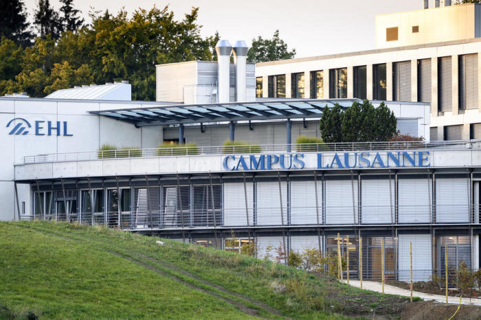 Eine Aussenansicht der Schweizer Hotelfachschule EHL in Lausanne. Foto: epa/Jean-christophe Bott