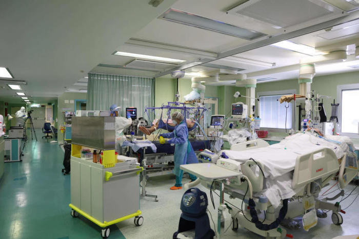 Die Intensivstation des Bolognini Krankenhauses in Seriate. Foto: epa/Filippo Venezia