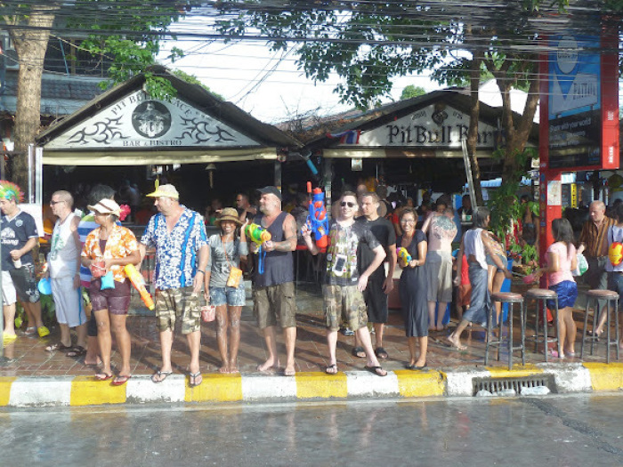 Songkran-Party in den Pit-Bull-Bars