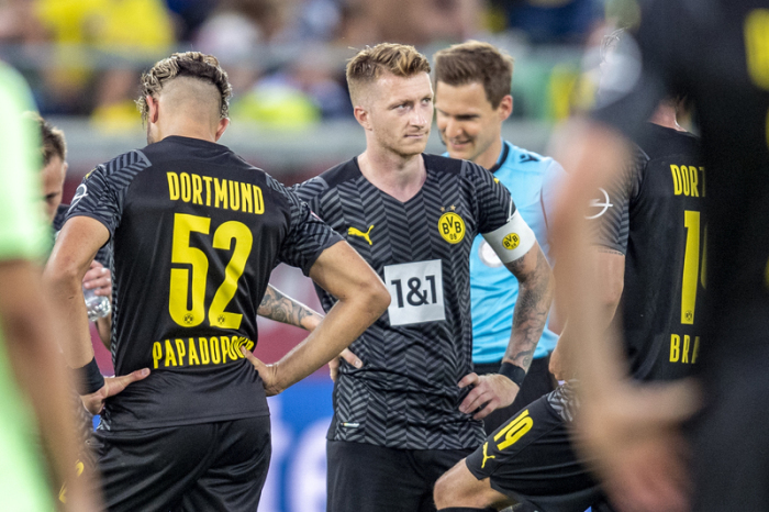 Bundesliga, Testspiele, Borussia Dortmund - Athletic Bilbao im Kybunpark. Dortmunds Marco Reus schaut enttäuscht. Foto: David Inderlied/dpa