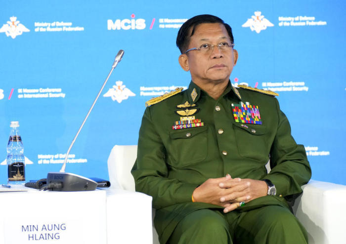 Oberbefehlshaber der Streitkräfte Myanmars, Senior General Min Aung Hlaing. Foto: epa/Alexander Zemlianichenko / Pool