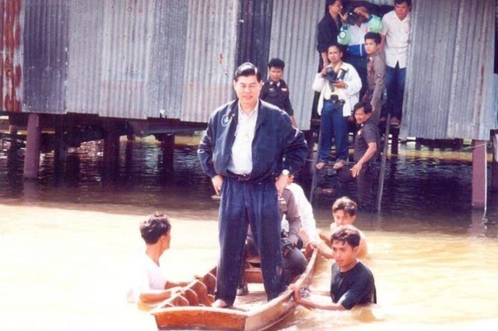 Salang Bunnag bei einem Einsatz auf dem Chao Phraya Fluss in aktiven Tagen: ein aufrechter Anführer alter Schule, dessen Diktat sich andere zu unterwerfen hatten. 
