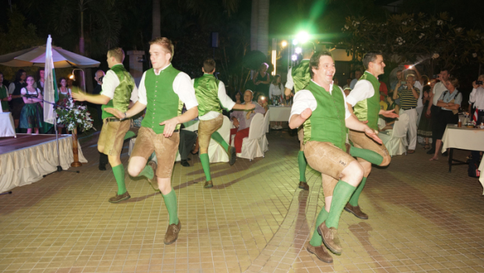 Mit traditionellen österreichischen Tänzen ist gute Stimmung gewiss. Foto: Jahner