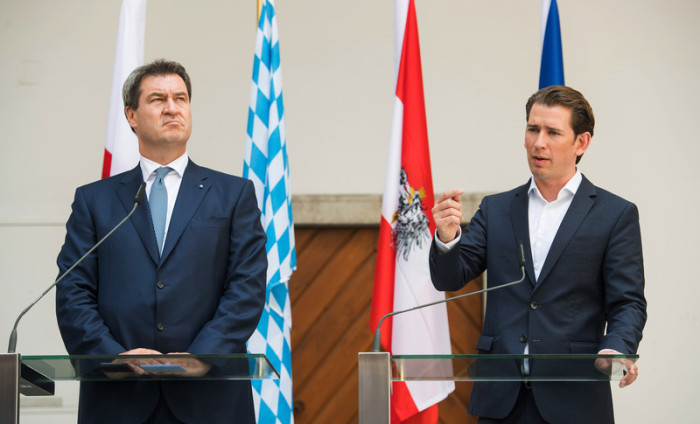 Ministerpräsident Markus Söder (l.) und Österreichs Kanzler Sebastian (r.) Kurz. Foto: epa/Michael Gruber