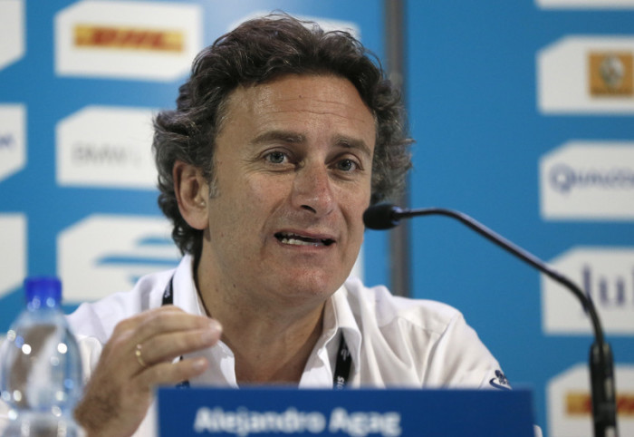 Der Leiter der Formel-E-Rennserie, Alejandro Agag, nimmt an einer Pressekonferenz teil. Foto: epa/Yuri Kochetkov