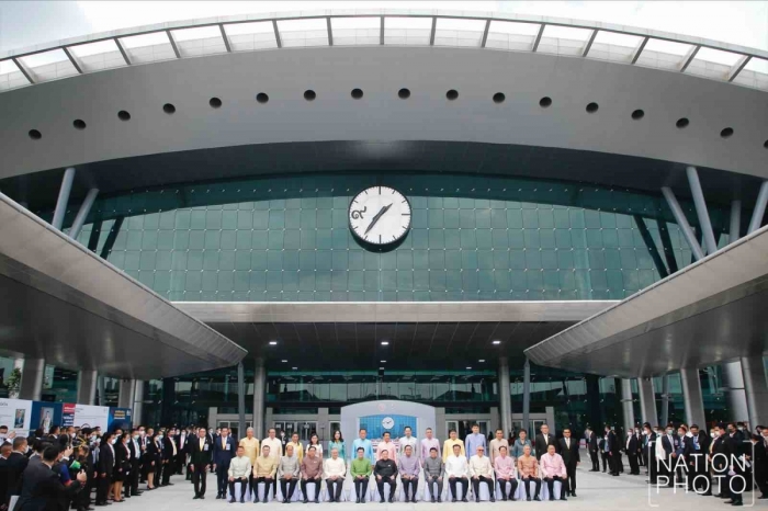 Premierminister Prayut Chan-o-cha besichtigte am Dienstag den neuen Bangkoker Hauptbahnhof Bang Sue Grand Station. Foto: The Nation