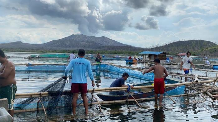 Rumpelnder Vulkan Taal in der Provinz Batangas. Foto: epa/Francis R. Malasig