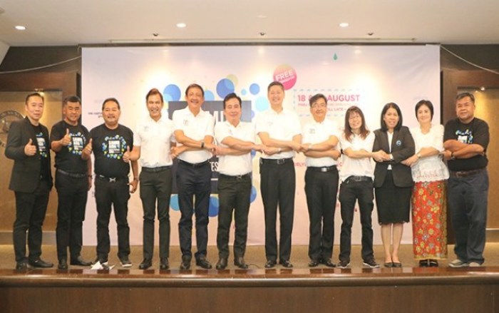 Die führenden Vertreter der Fremdenverkehrsbehörde und aller relevanteren Agenturen auf der Pressekonferenz in Bangkok. Foto: TAT