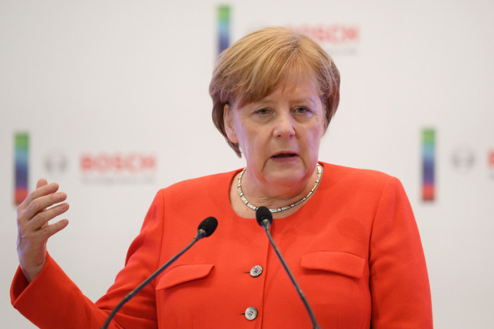 Deutschlands Bundeskanzlerin Angela Merkel auf der Einweihungsfeier eines Entwicklungs- und Technologiezentrums des Konzerns Bosch in Braga. Foto: epa/Hugo Delgado