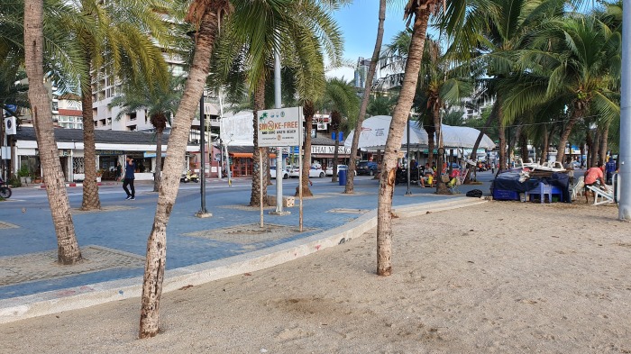 Die Strandpromenade an der Beach Road soll für 160 Millionen Baht renoviert werden. Foto: Jahner