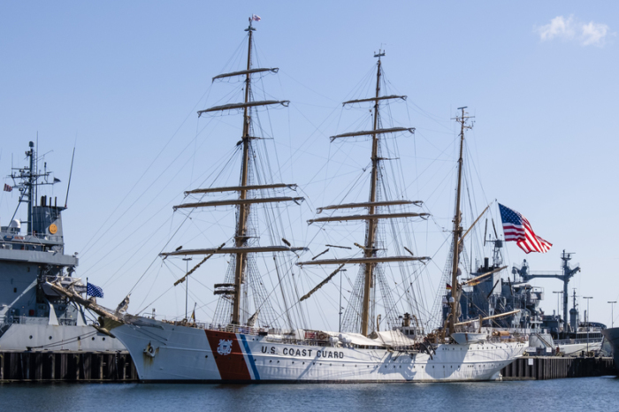 Das amerikanische Segelschulschiff 