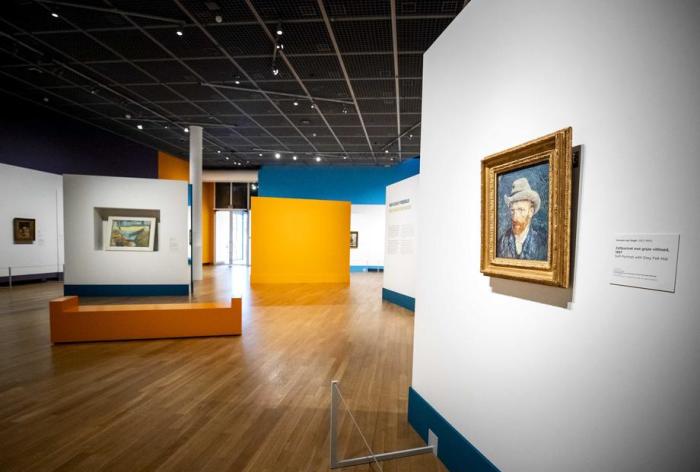 Ein leeres Van Gogh-Museum in Amsterdam. Foto: epa/Remko De Waal