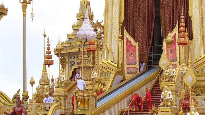 Die königliche Einäscherungszeremonie war nicht nur für Thais der bewegendste Moment des Jahres. Foto: The Nation