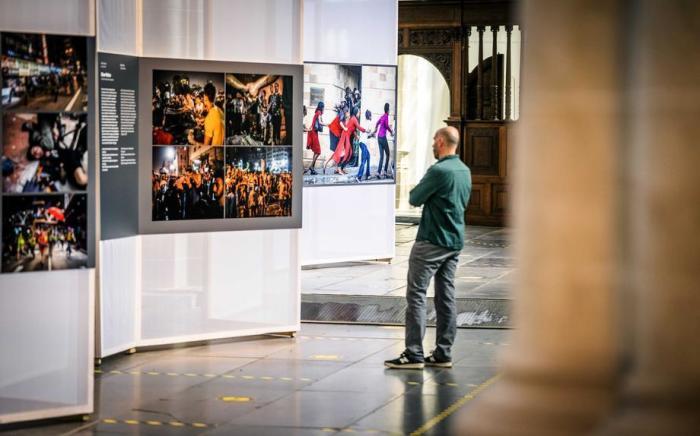 Präsentation der nominierten Pressefotos auf der World Press Photo Exhibition in Amsterdam. Foto: epa/Jeroen Jumelet